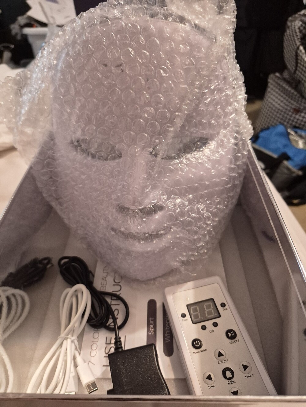 LED Light Therapy Face Mask